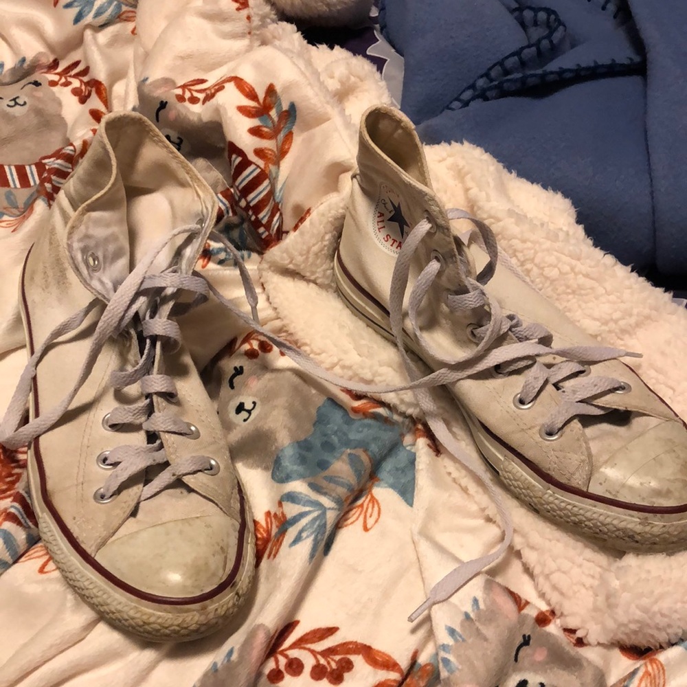 White converse